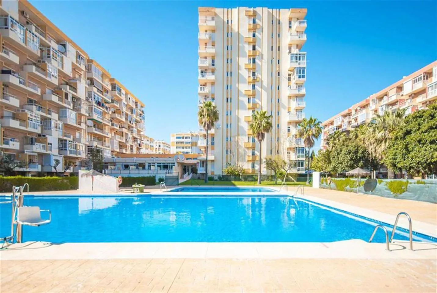 Apart And Studios Benalmadena Beach